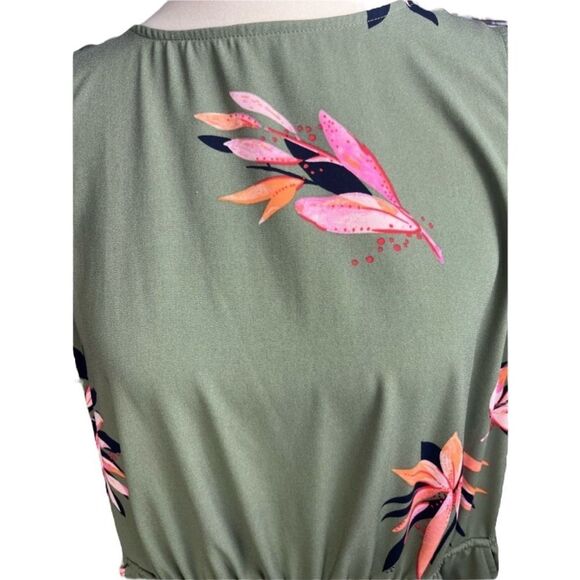 A New Day Green Floral Romper - Picture 2 of 6